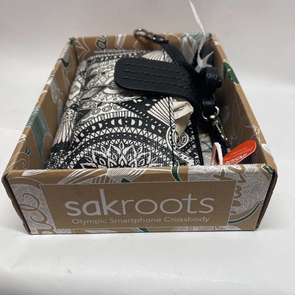 Sakroots Olympic - Black wristlet crossbody- Black SD - New In Box - Picture 3 of 3
